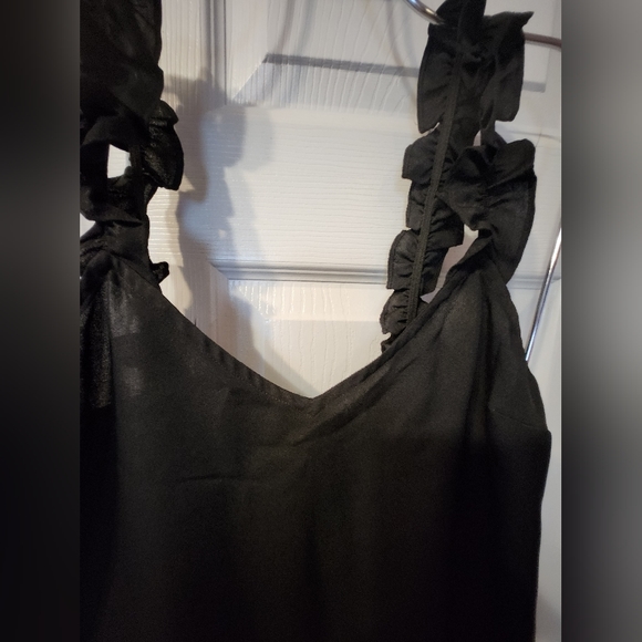 Ruffle strap cami - Picture 4 of 5